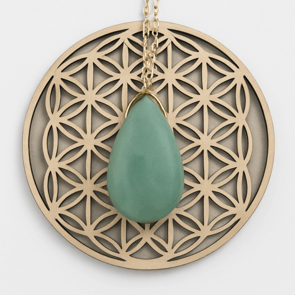 Pendentif forme larme en  Aventurine Verte