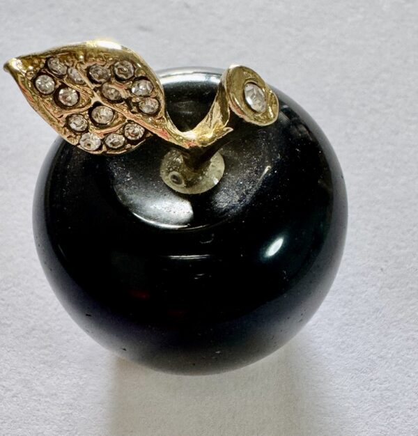 Pomme Obsidienne Noir