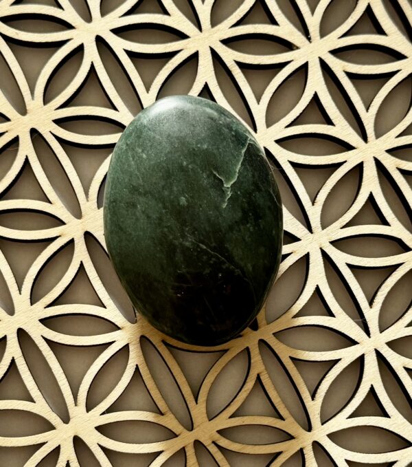 Galet Jade Verte d'Afganistan  6cm